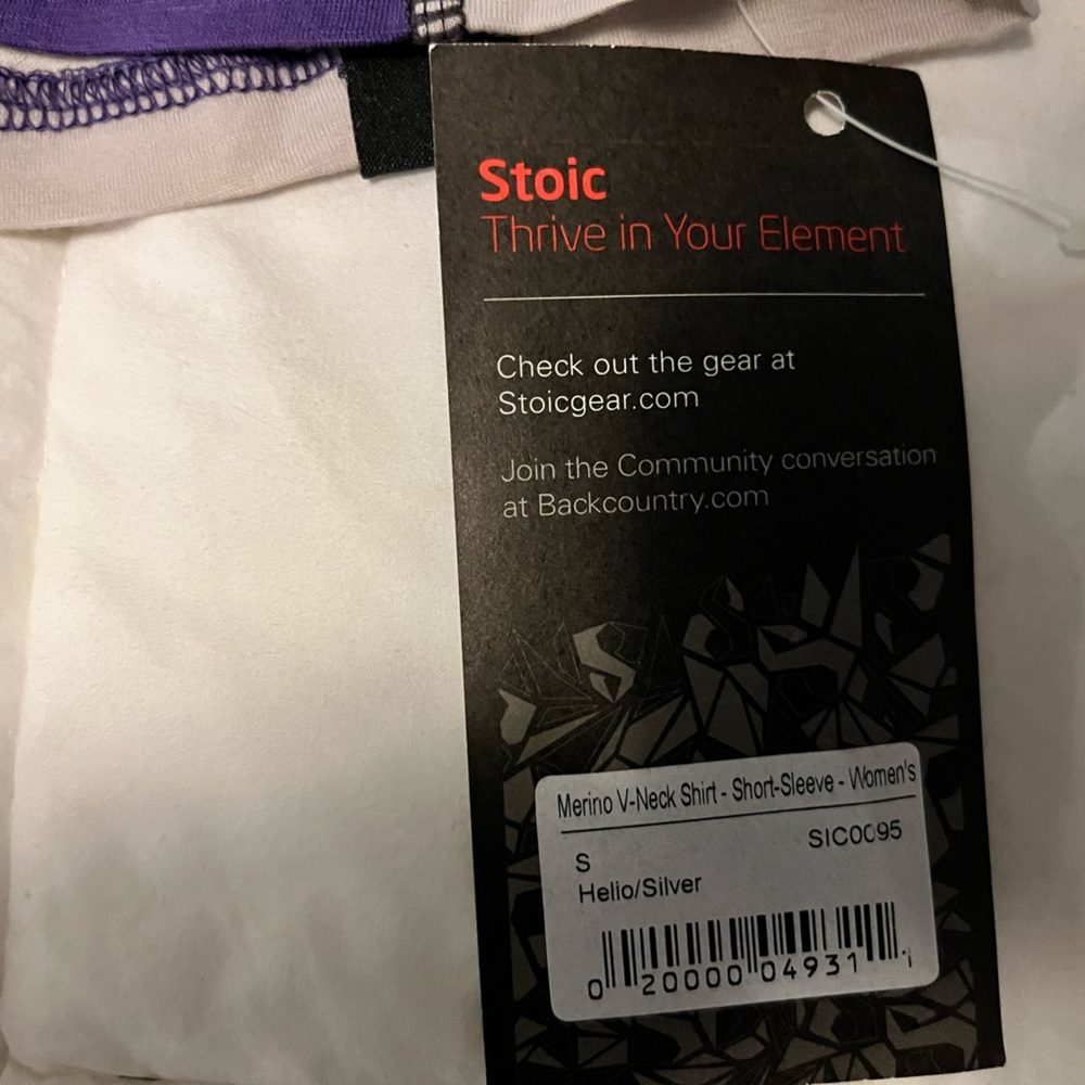 Stoic ladies size small merino v-neck short sleeve top - Picture 3 of 4